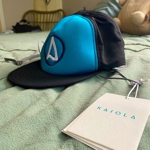 Kaiola Surf Hat Blue/Black L/XL NWT